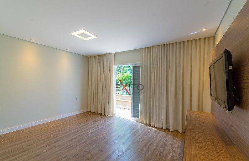 Casa de Condomínio à venda com 4 quartos, 500m² - Foto 3