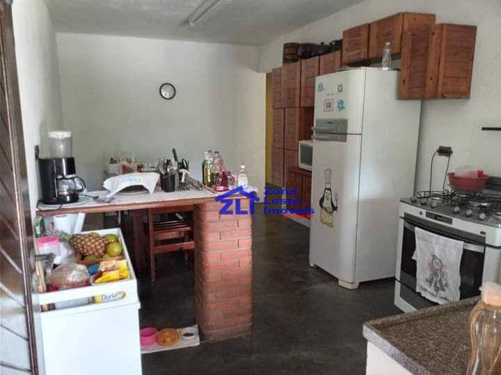 Chácara à venda com 4 quartos, 300m² - Foto 10
