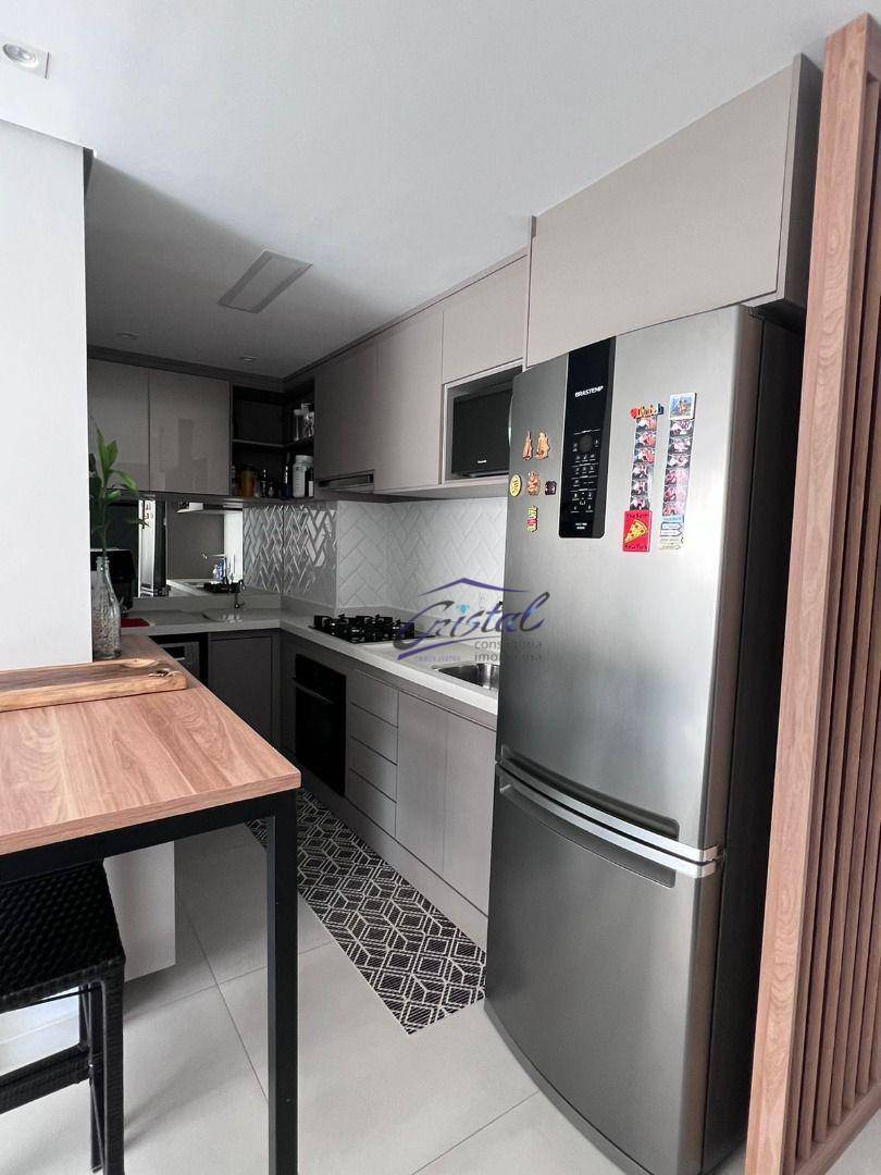 Apartamento à venda com 2 quartos, 40m² - Foto 5