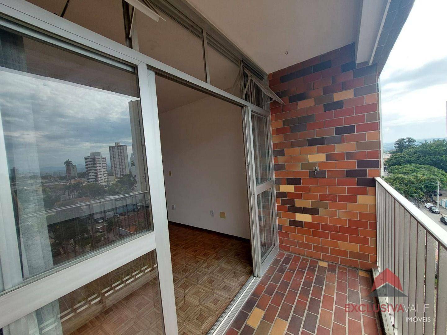 Apartamento à venda com 3 quartos, 85m² - Foto 4