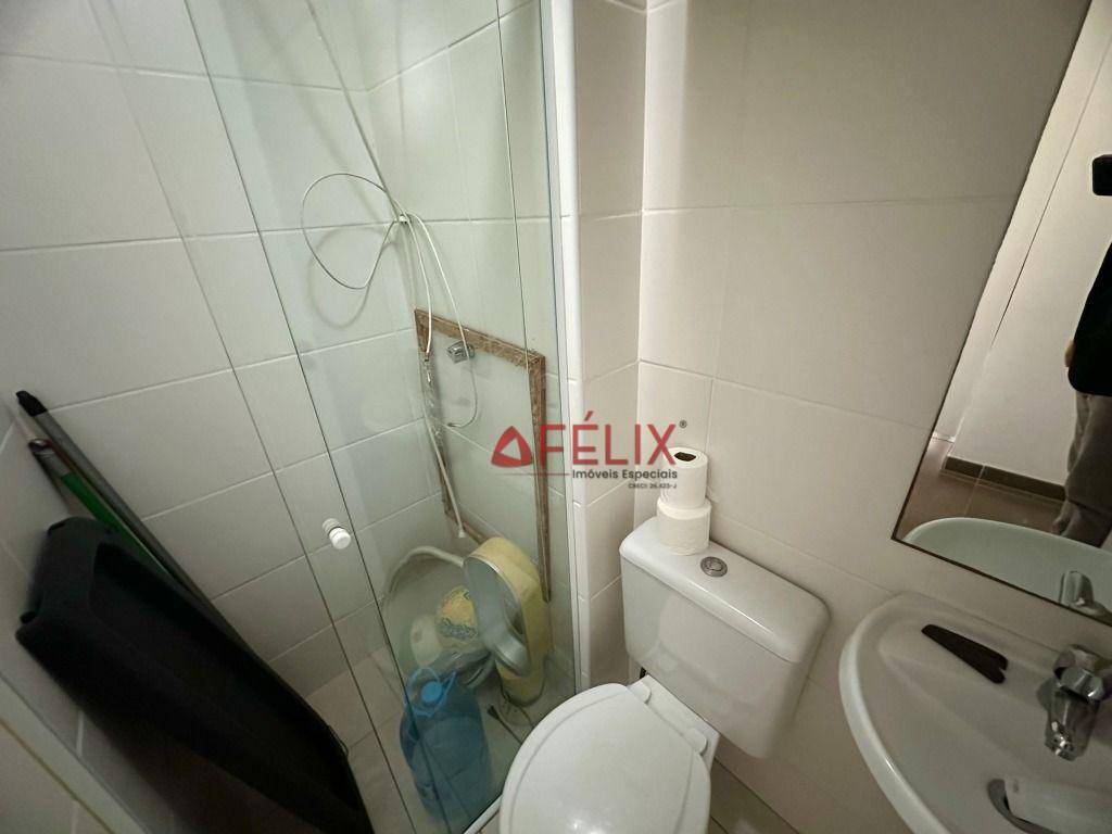 Apartamento à venda com 3 quartos, 162m² - Foto 22