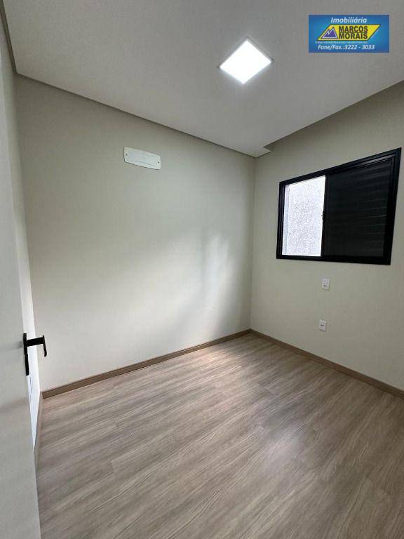 Casa de Condomínio à venda com 3 quartos, 120m² - Foto 4