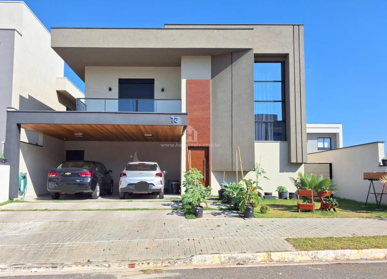 Sobrado à venda com 3 quartos, 243m² - Foto 1