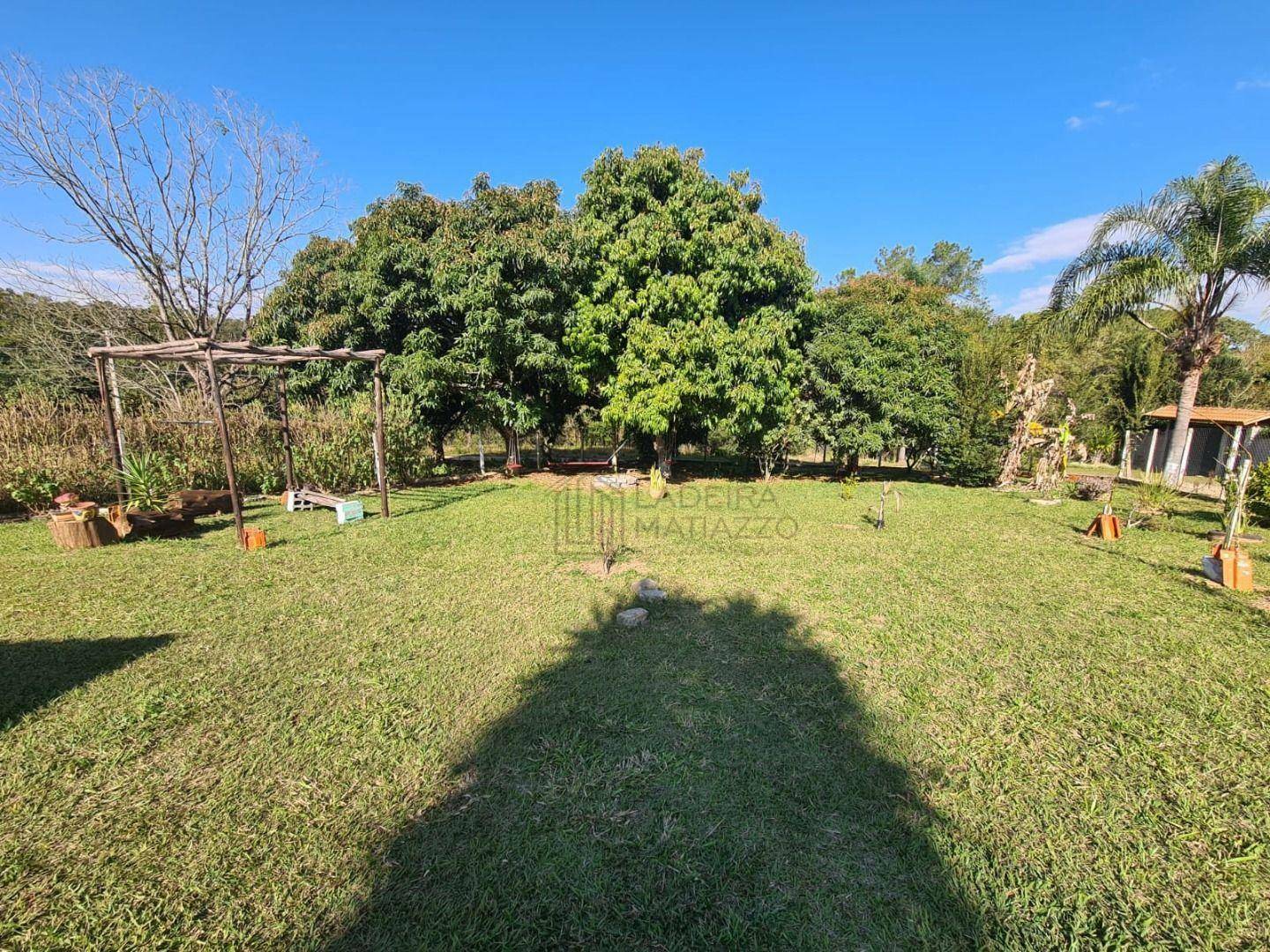 Chácara à venda com 3 quartos, 129m² - Foto 4