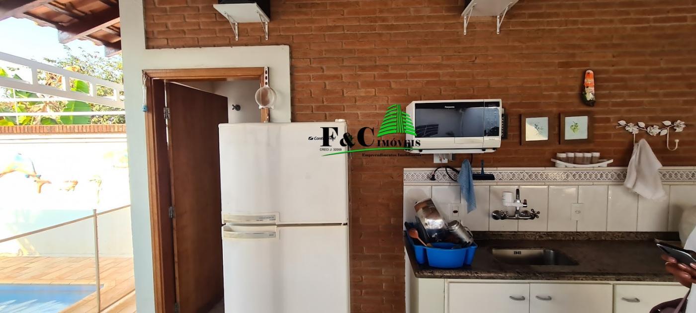 Casa à venda com 5 quartos, 850m² - Foto 2