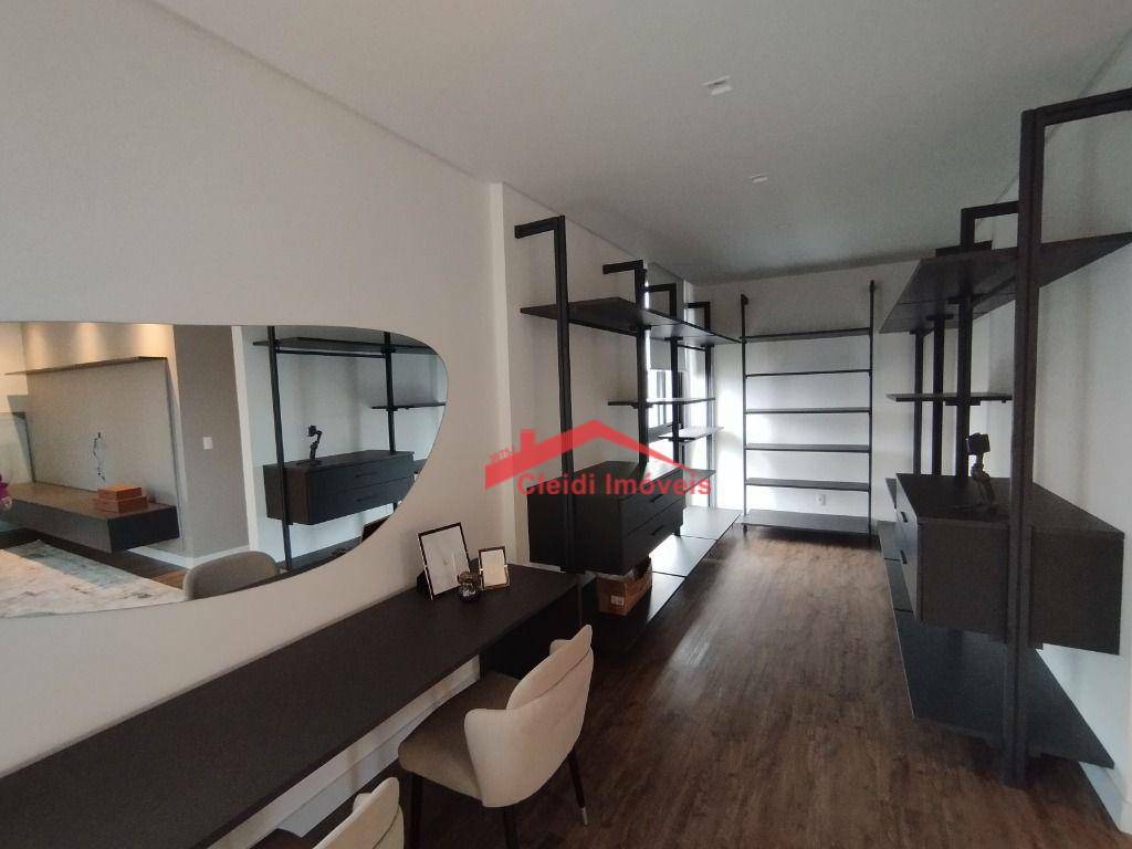 Apartamento à venda com 4 quartos, 276m² - Foto 25