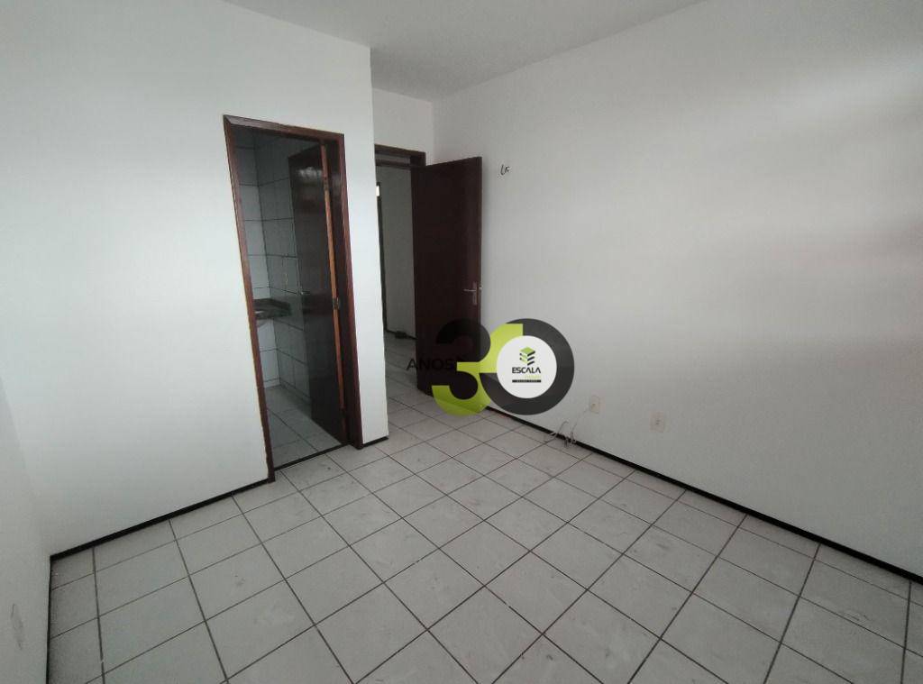 Casa à venda com 4 quartos, 180m² - Foto 34