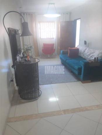 Sobrado à venda com 3 quartos, 188m² - Foto 2