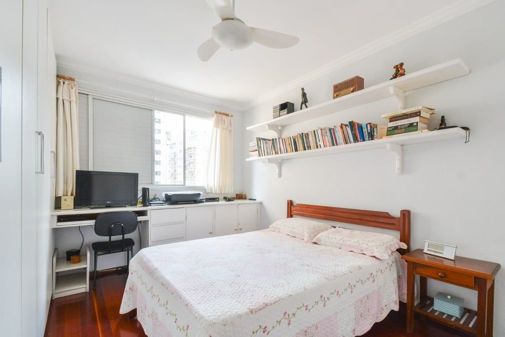 Apartamento à venda com 4 quartos, 161m² - Foto 9