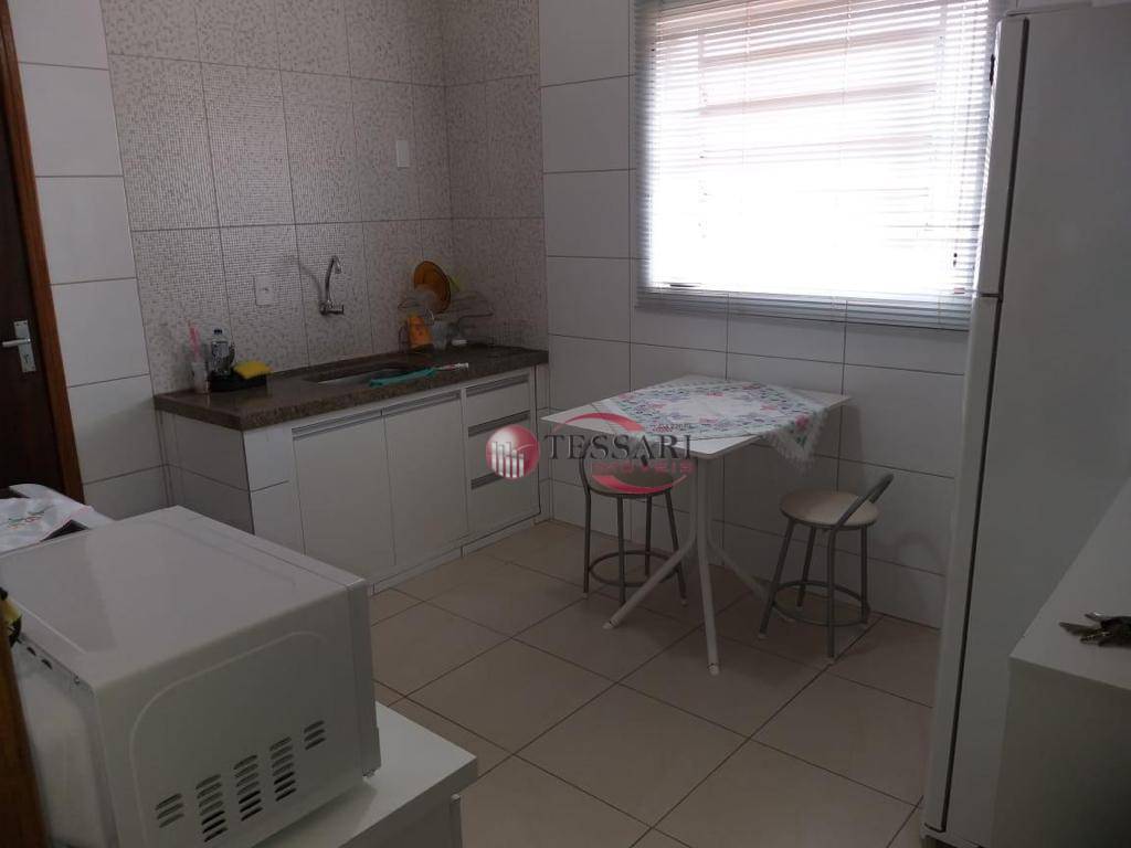 Apartamento à venda com 2 quartos, 70m² - Foto 9