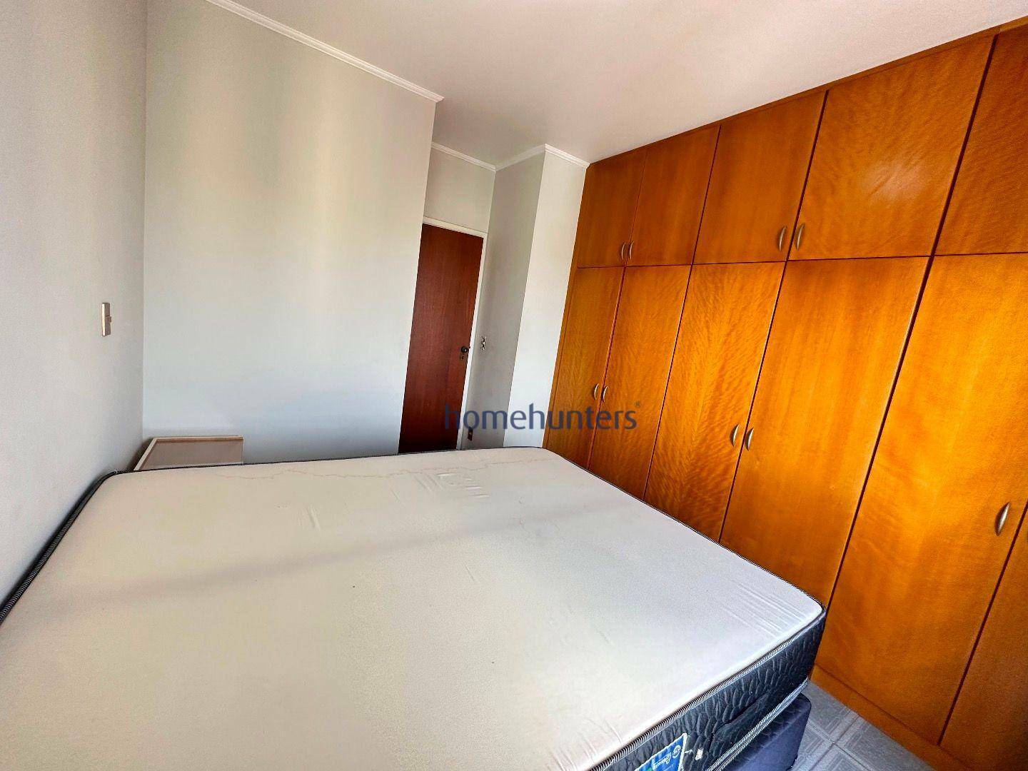 Apartamento à venda com 1 quarto, 55m² - Foto 23