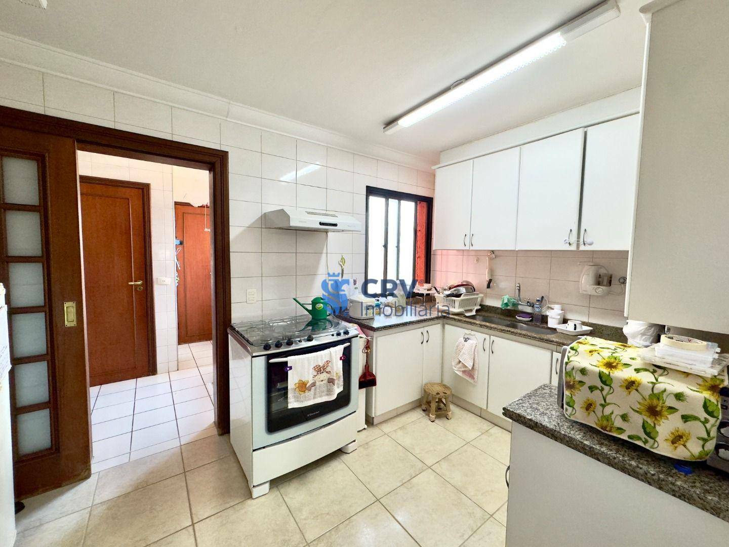 Apartamento à venda com 3 quartos, 121m² - Foto 7