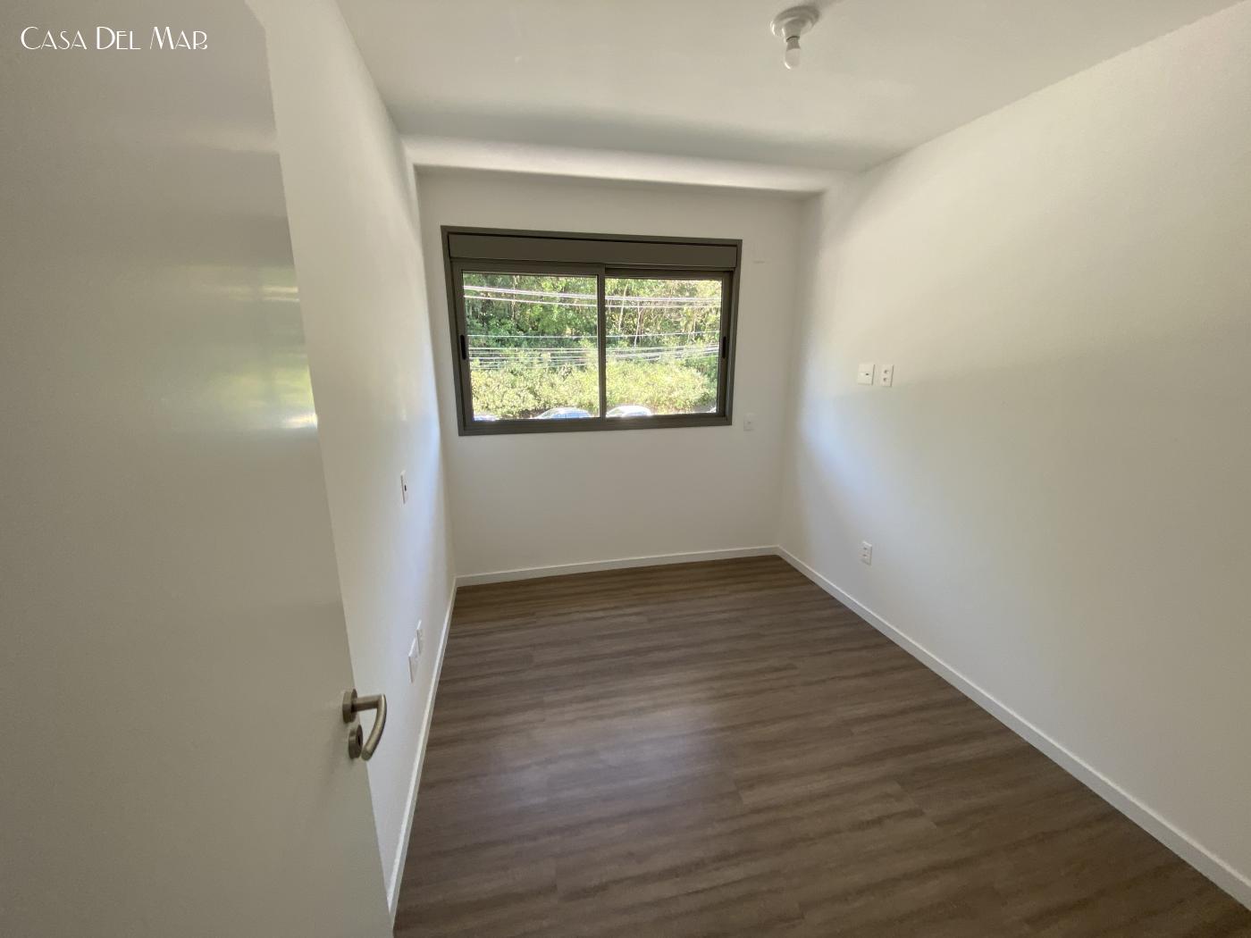 Apartamento à venda com 2 quartos, 70m² - Foto 19