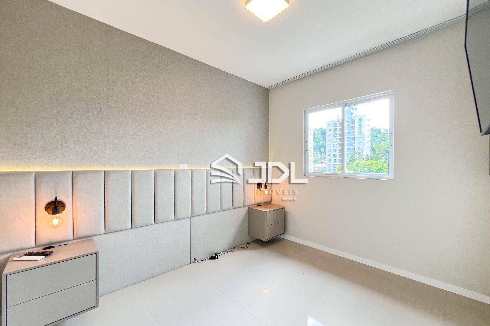 Apartamento à venda com 2 quartos, 55m² - Foto 15