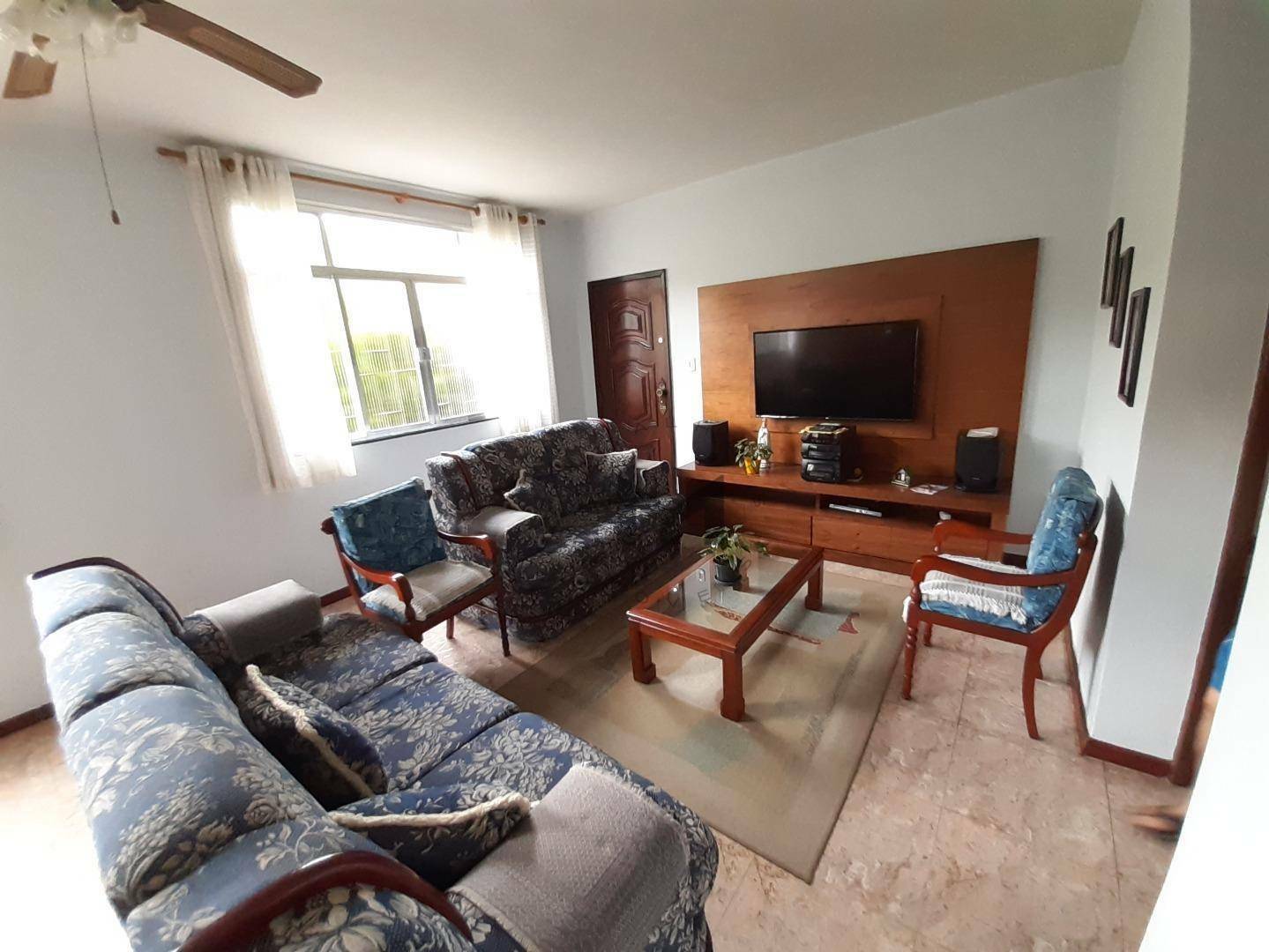 Casa à venda com 3 quartos, 300m² - Foto 12