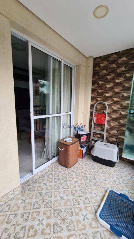 Apartamento à venda com 3 quartos, 66m² - Foto 2