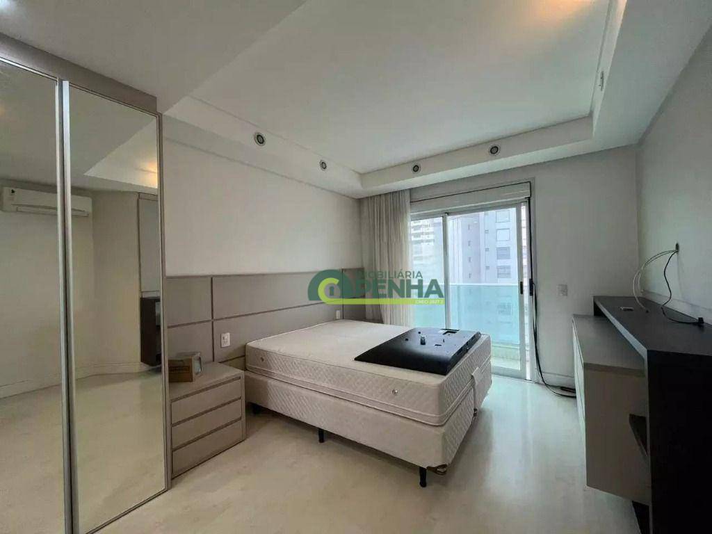 Apartamento à venda com 3 quartos, 158m² - Foto 11