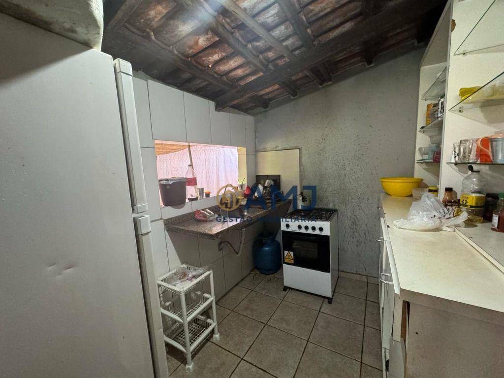 Casa à venda com 3 quartos, 166m² - Foto 9