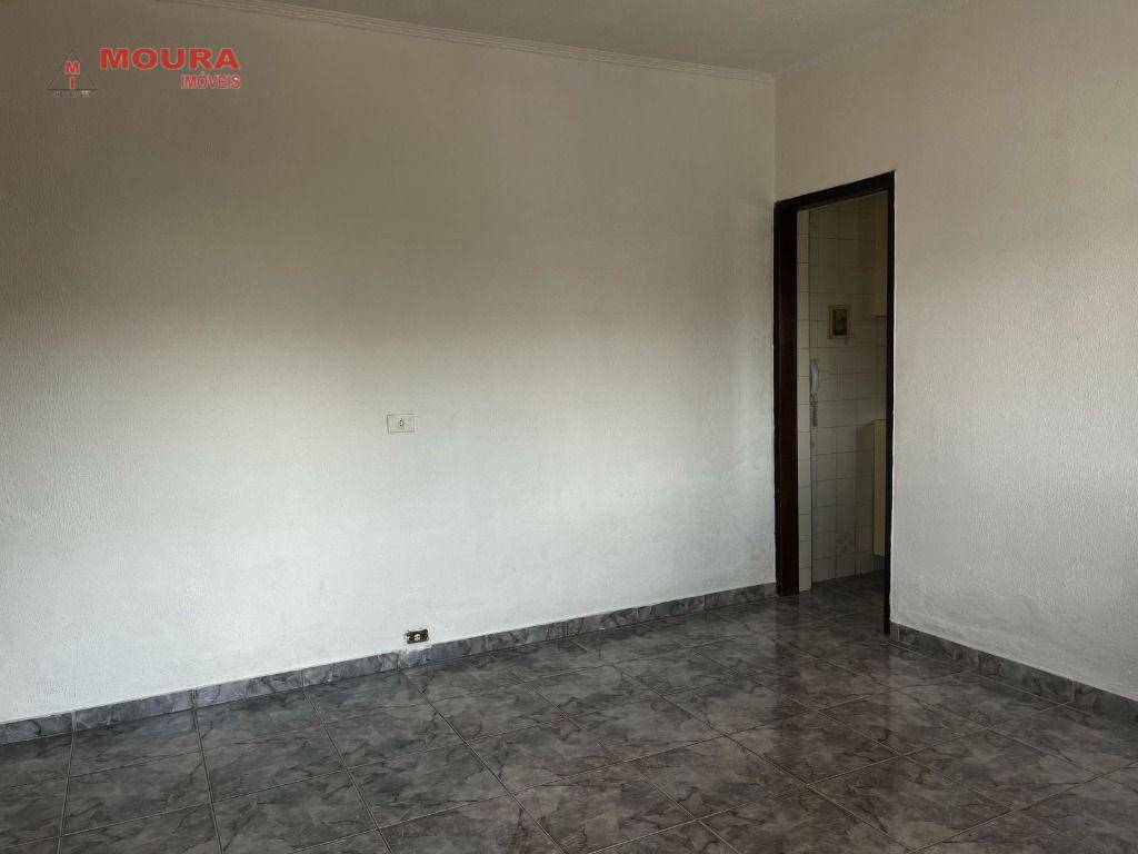 Casa para alugar com 1 quarto, 50m² - Foto 2