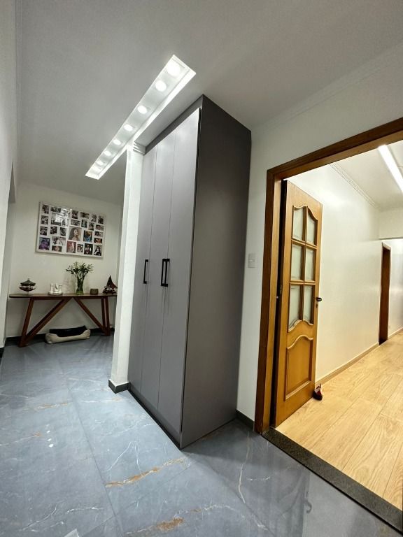 Apartamento à venda com 4 quartos, 156m² - Foto 2