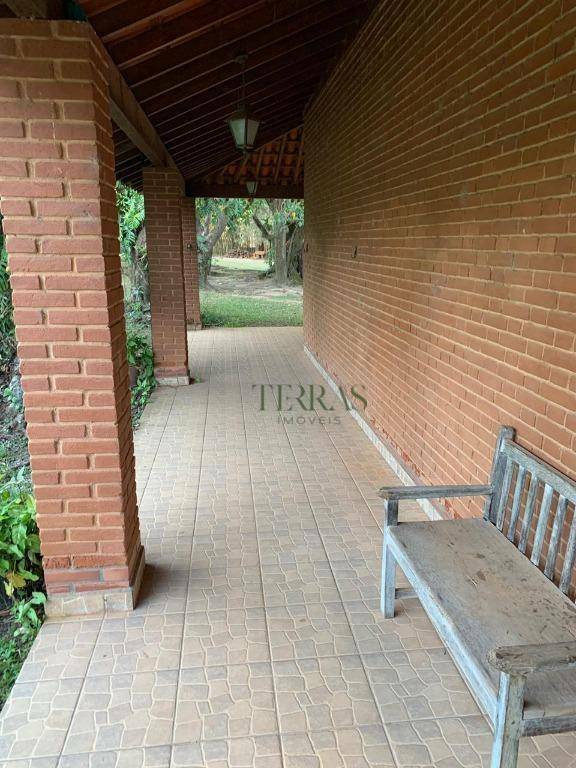 Chácara à venda com 4 quartos, 650m² - Foto 12