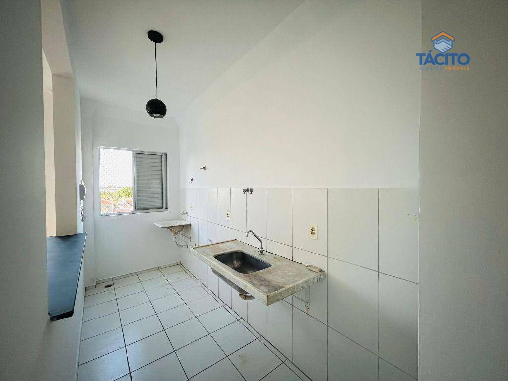 Apartamento à venda com 2 quartos, 44m² - Foto 8