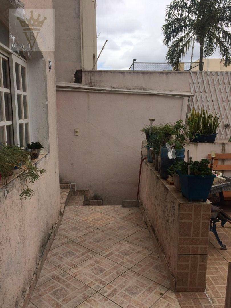 Sobrado à venda com 3 quartos, 180m² - Foto 32