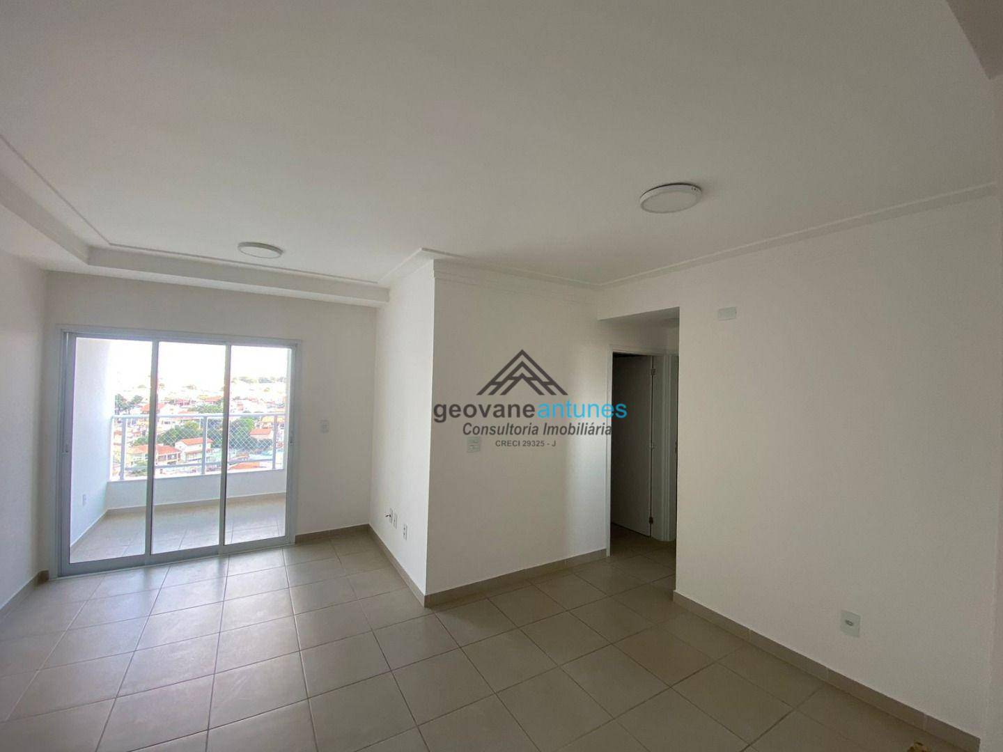 Apartamento à venda com 2 quartos, 72m² - Foto 2