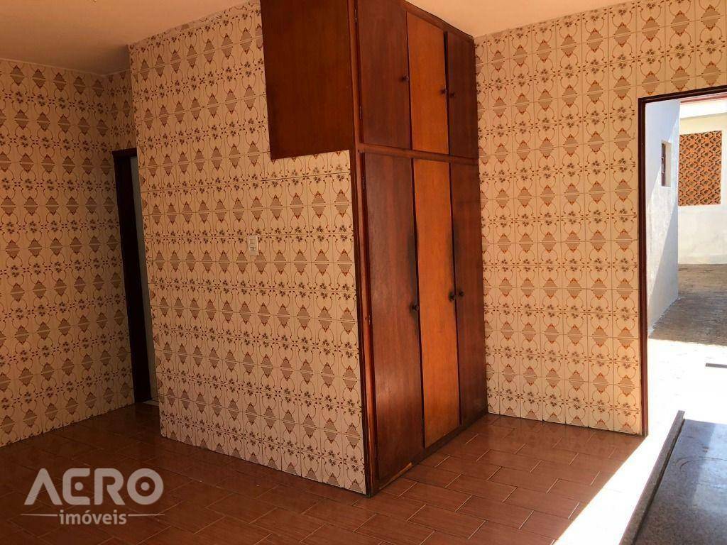 Casa à venda com 2 quartos, 106m² - Foto 6