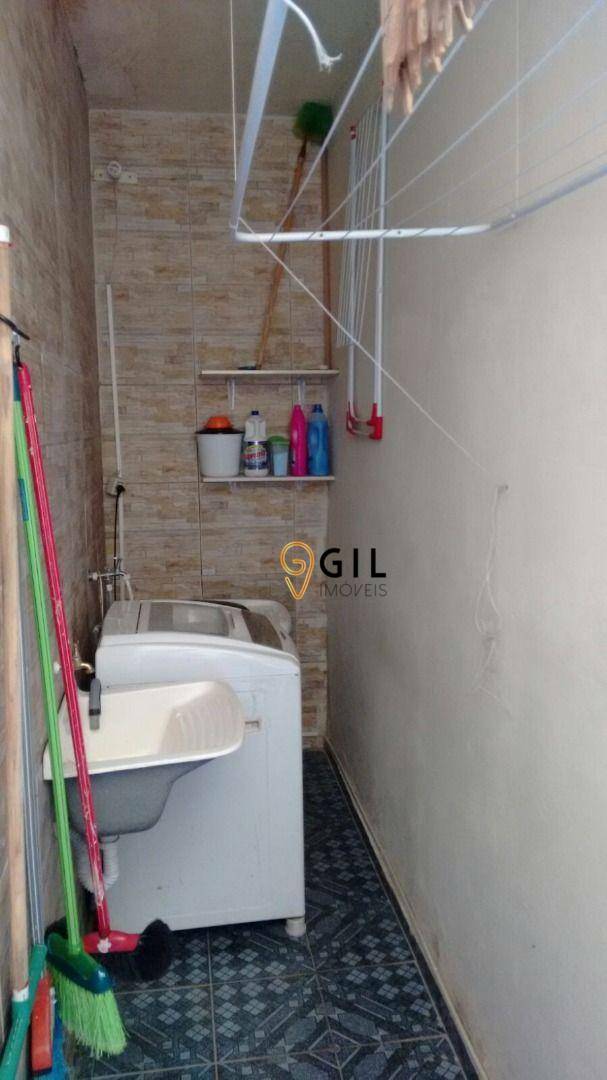 Sobrado à venda com 3 quartos, 208m² - Foto 15