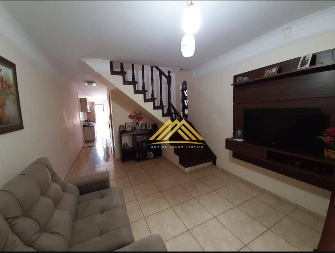 Sobrado à venda com 3 quartos, 165m² - Foto 1