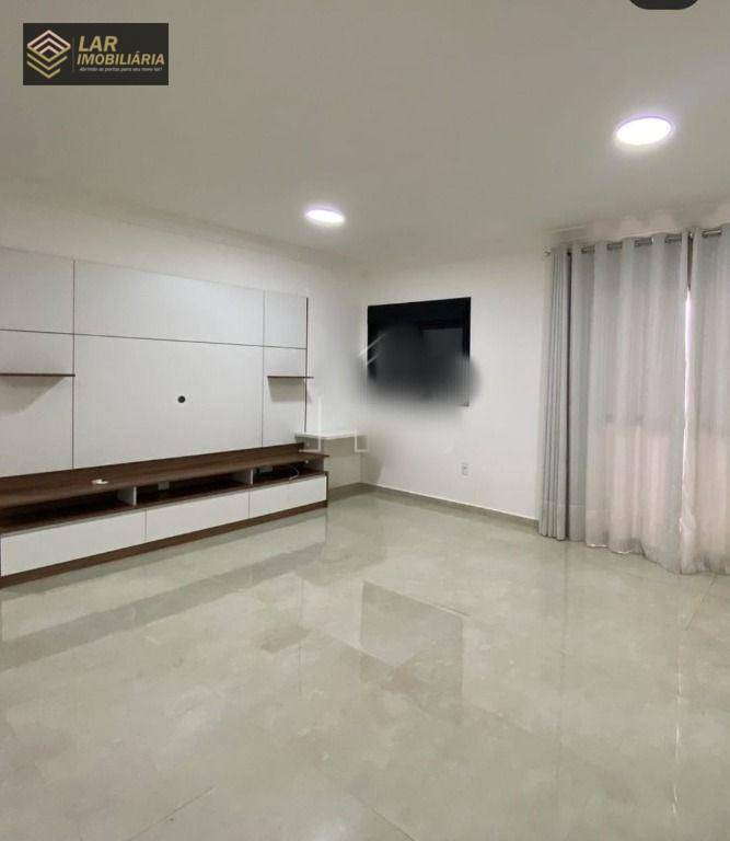 Apartamento para alugar com 2 quartos, 85m² - Foto 1