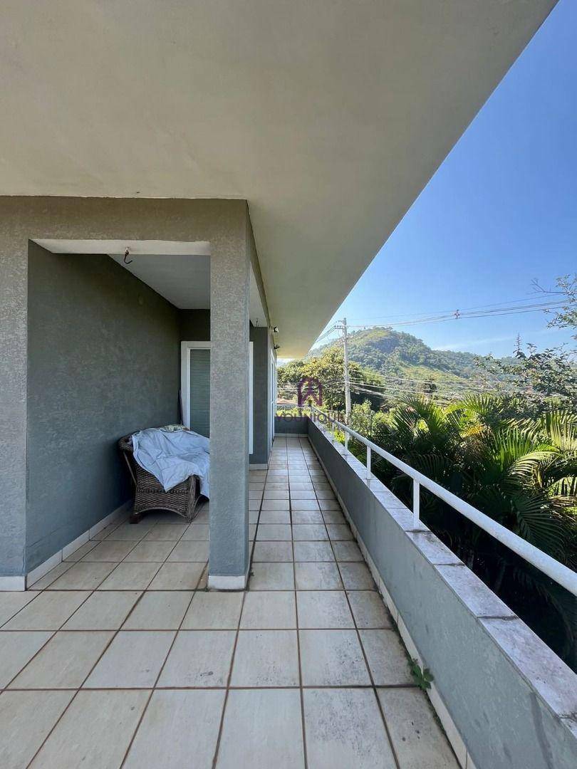 Casa à venda com 3 quartos, 236m² - Foto 28