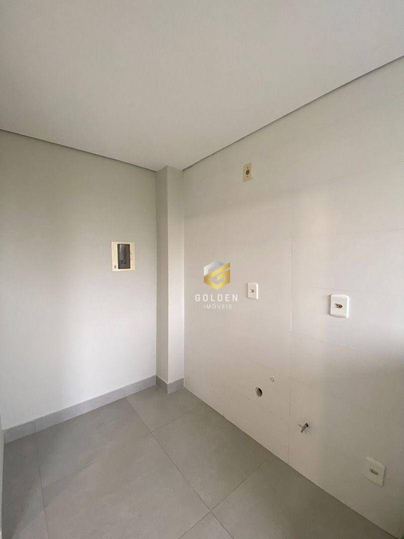 Apartamento para alugar com 2 quartos, 55m² - Foto 4