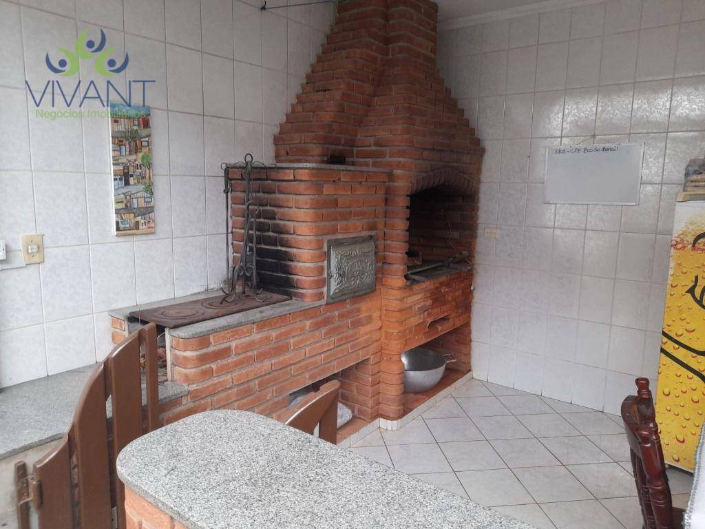 Sobrado à venda com 3 quartos, 307m² - Foto 2