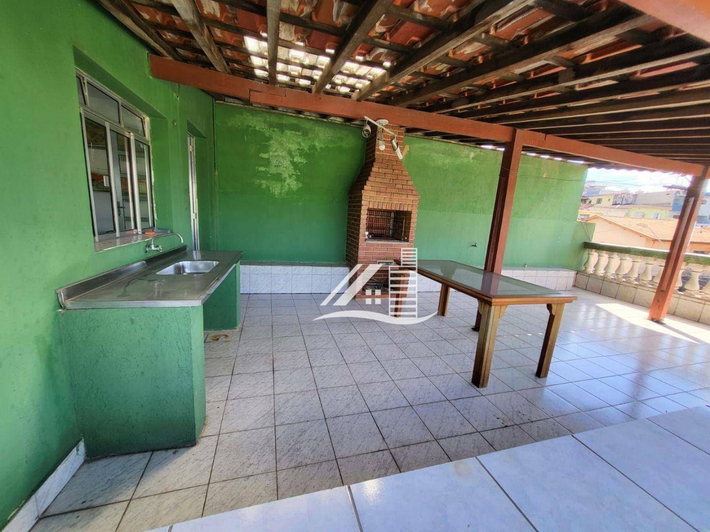 Sobrado à venda com 3 quartos, 203m² - Foto 1