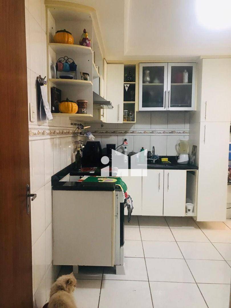 Apartamento à venda com 3 quartos, 130m² - Foto 14