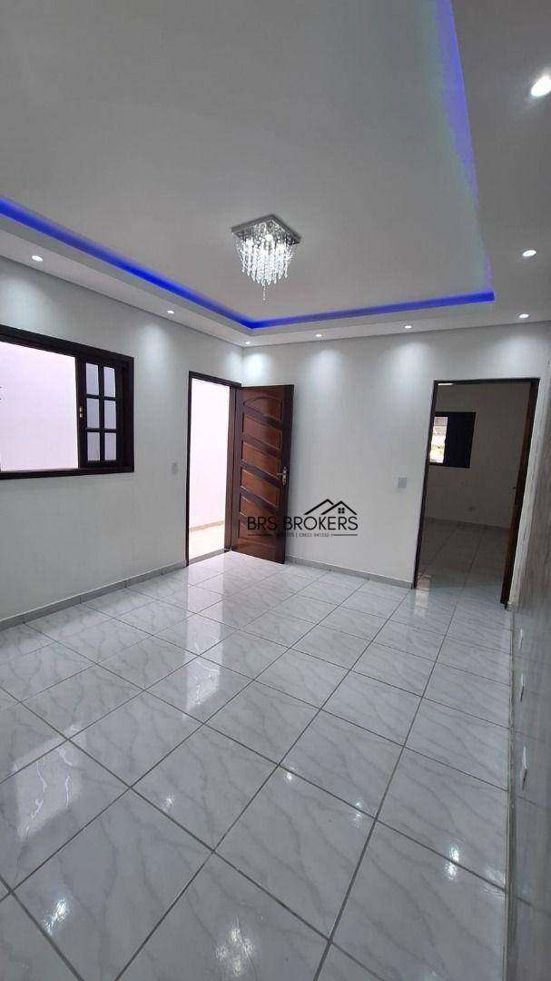 Casa à venda com 2 quartos, 69m² - Foto 4