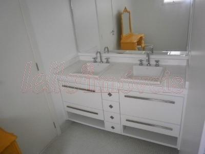 Apartamento para alugar com 3 quartos, 160m² - Foto 16