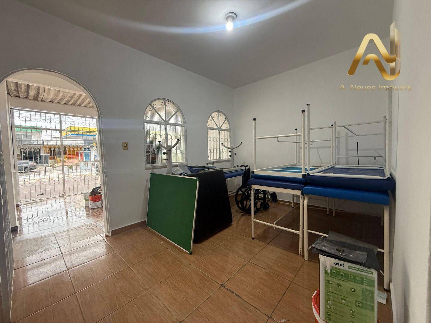 Casa, 3 quartos, 200 m² - Foto 2