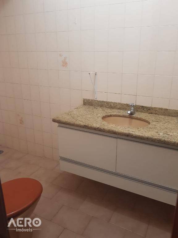 Casa à venda com 3 quartos, 182m² - Foto 16