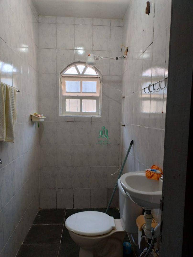 Casa à venda com 2 quartos, 1m² - Foto 7