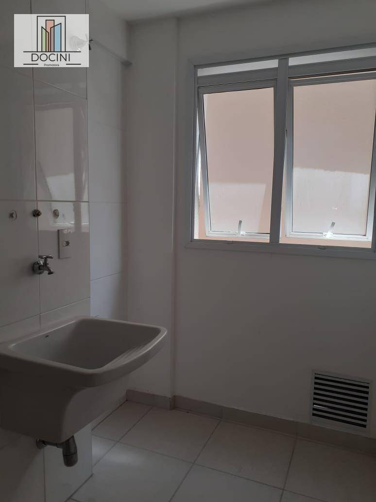 Apartamento à venda com 2 quartos, 68m² - Foto 13