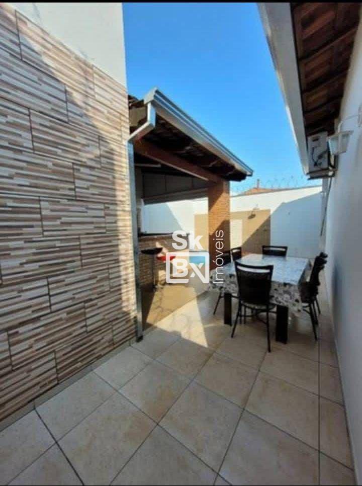 Casa à venda com 3 quartos, 200m² - Foto 16