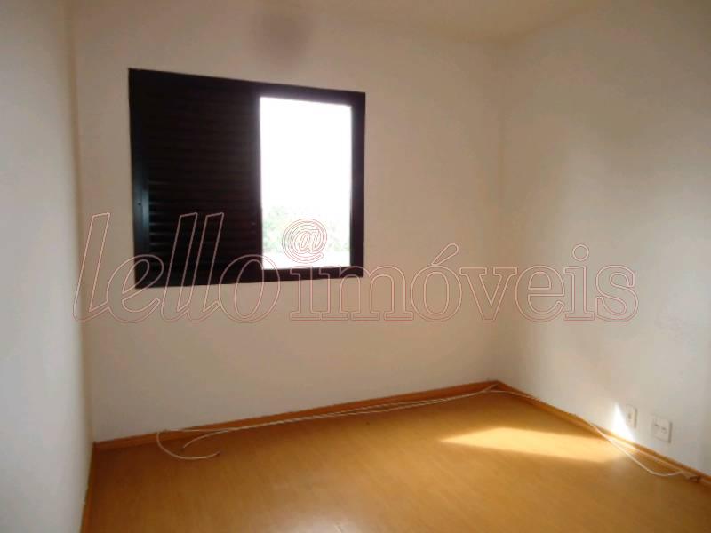 Apartamento para alugar com 3 quartos, 130m² - Foto 12