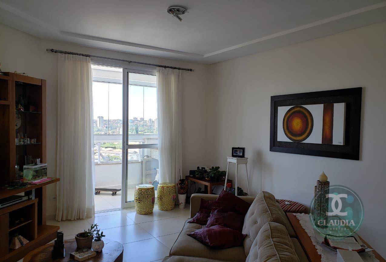 Apartamento à venda com 3 quartos, 204m² - Foto 2