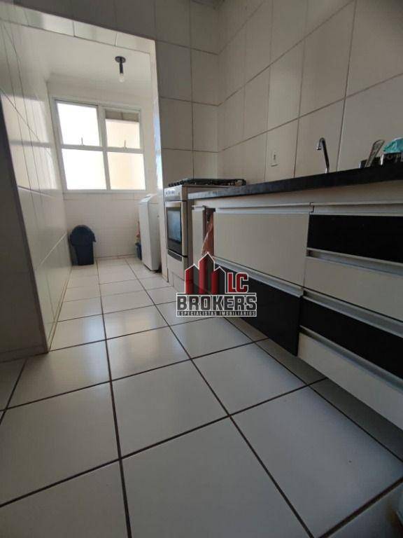 Apartamento à venda com 3 quartos, 199m² - Foto 5