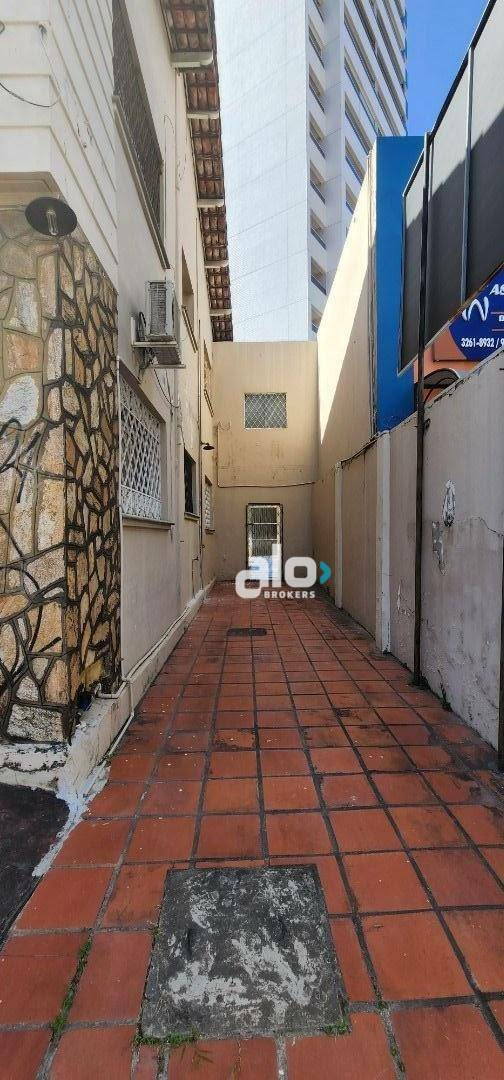 Casa à venda com 6 quartos, 276m² - Foto 45