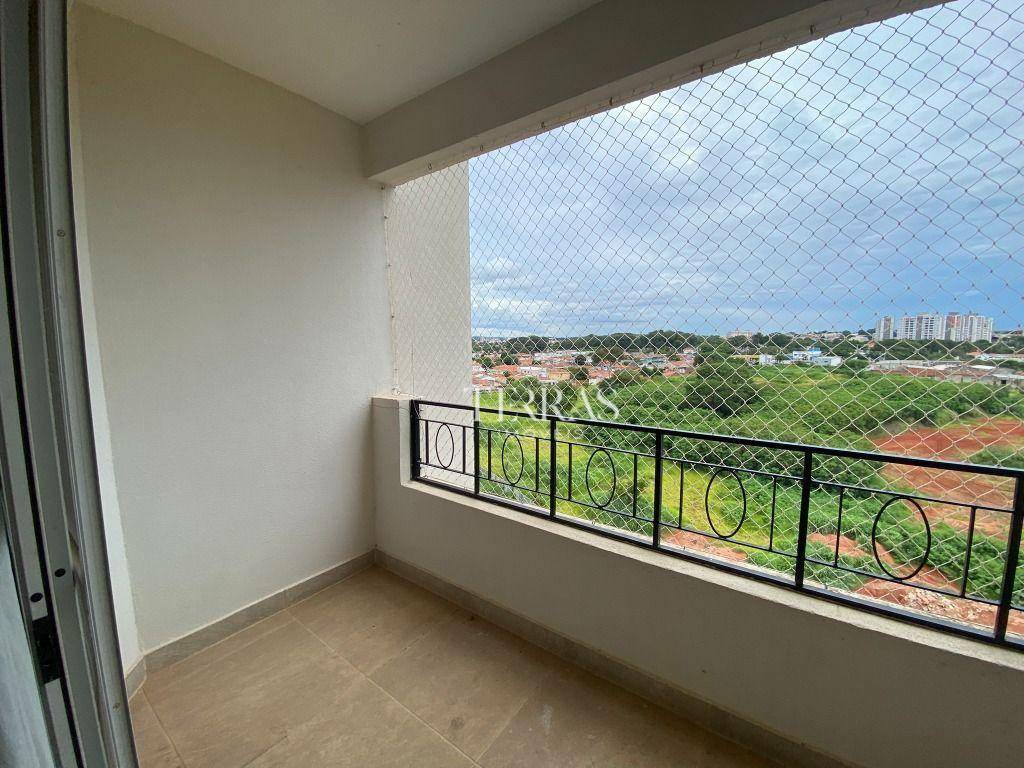 Apartamento à venda com 3 quartos, 134m² - Foto 3