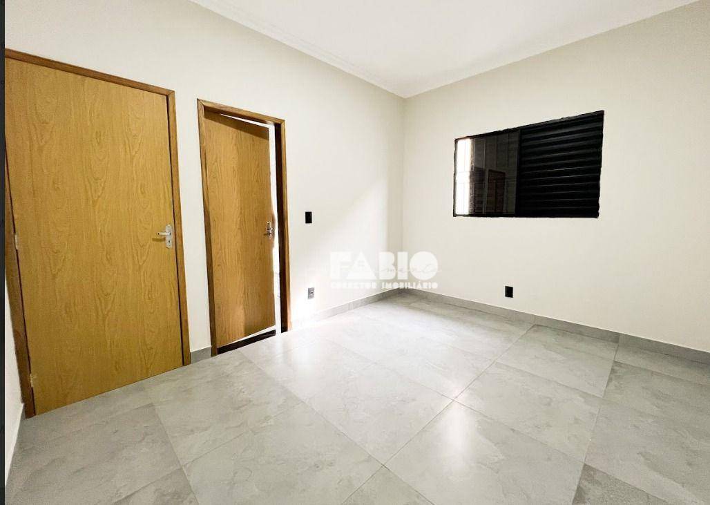 Casa à venda com 3 quartos, 91m² - Foto 16